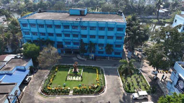 WhatsApp Image 2025-07-25 at 15.22.21 (1)